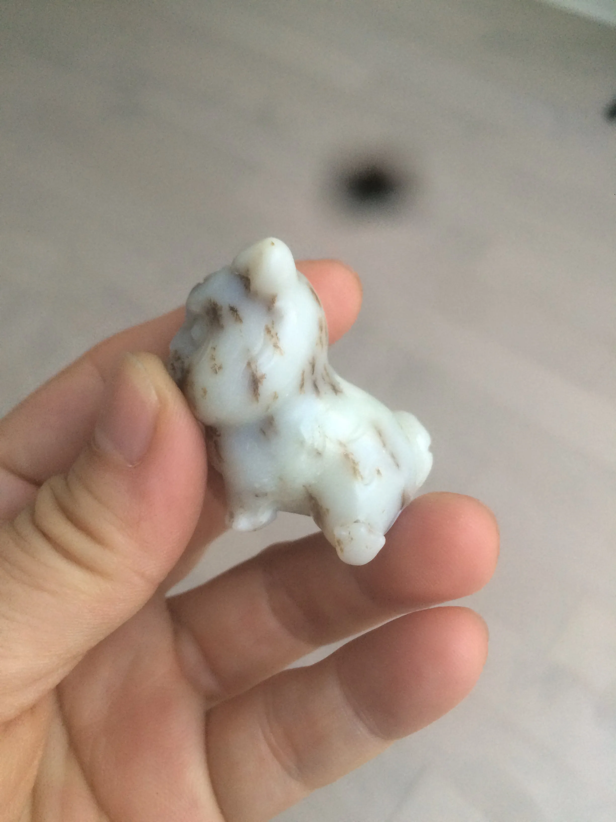 100% Natural white beige with black/brown flying dandelions Osmanthus fragrant nephrite Hetian Jade bull doggy desk decor/worry stone HF35-4