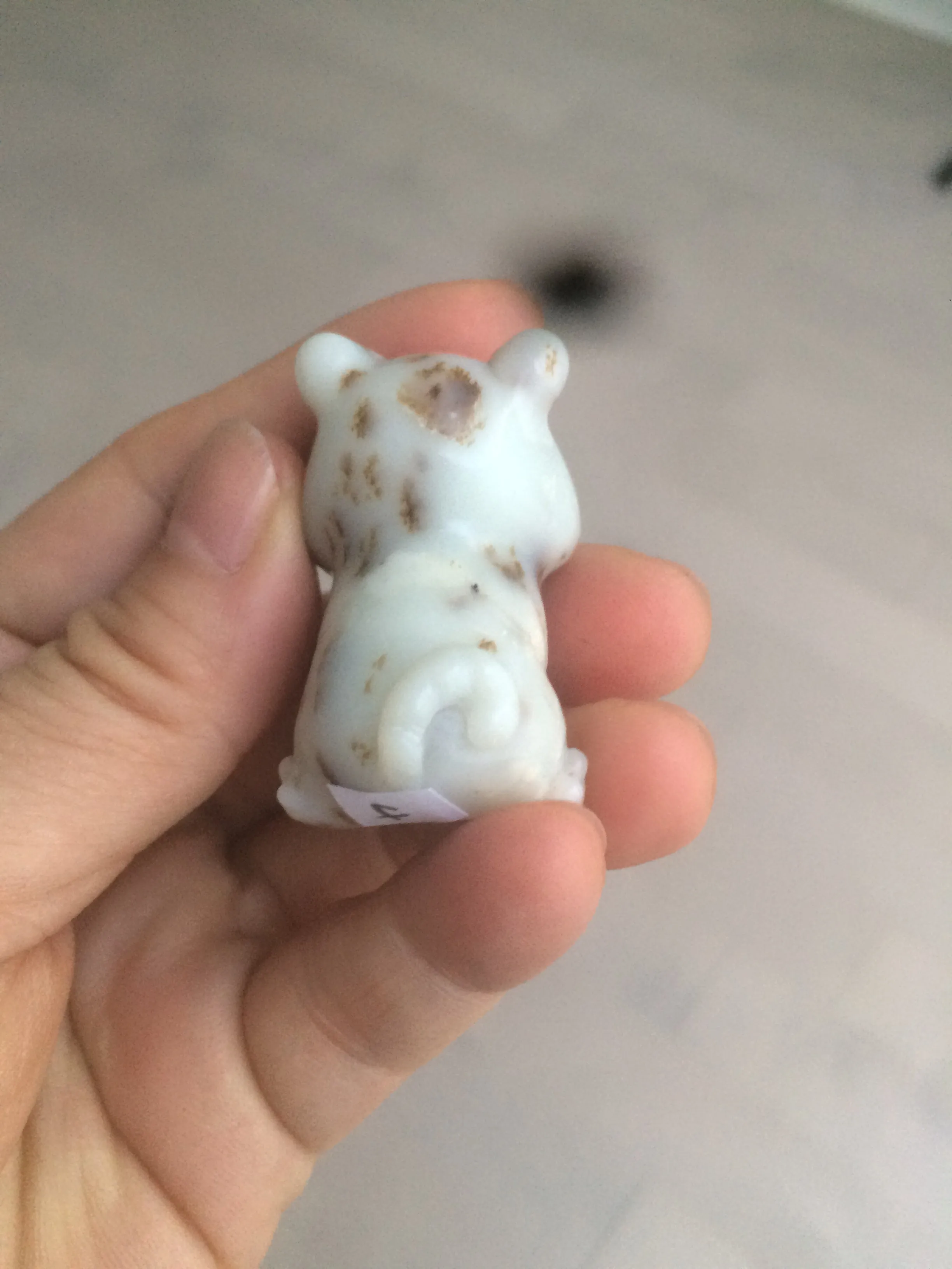 100% Natural white beige with black/brown flying dandelions Osmanthus fragrant nephrite Hetian Jade bull doggy desk decor/worry stone HF35-4