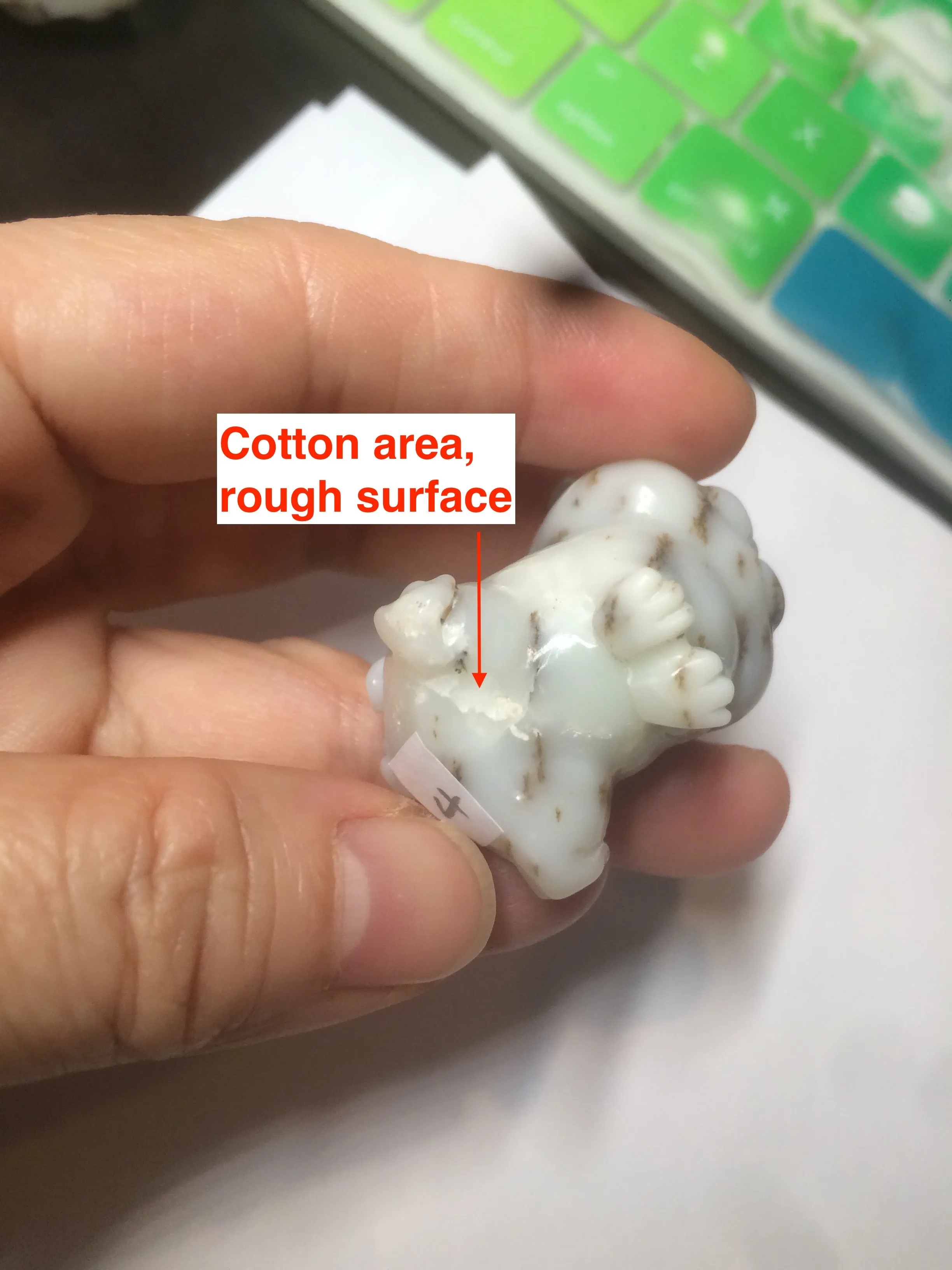 100% Natural white beige with black/brown flying dandelions Osmanthus fragrant nephrite Hetian Jade bull doggy desk decor/worry stone HF35-4