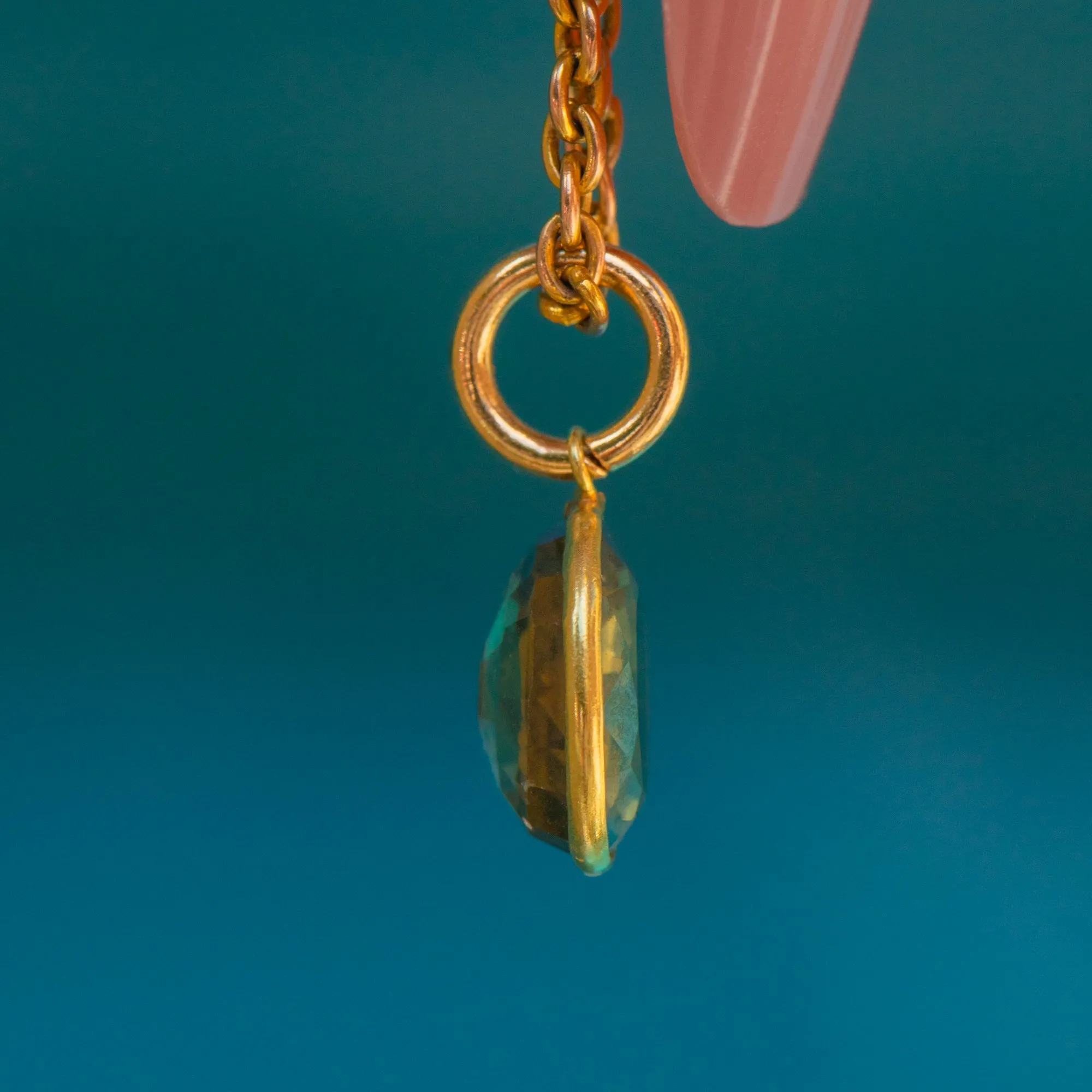 18ct Gold Green Garnet Bezel Set Charm, 1.00ct