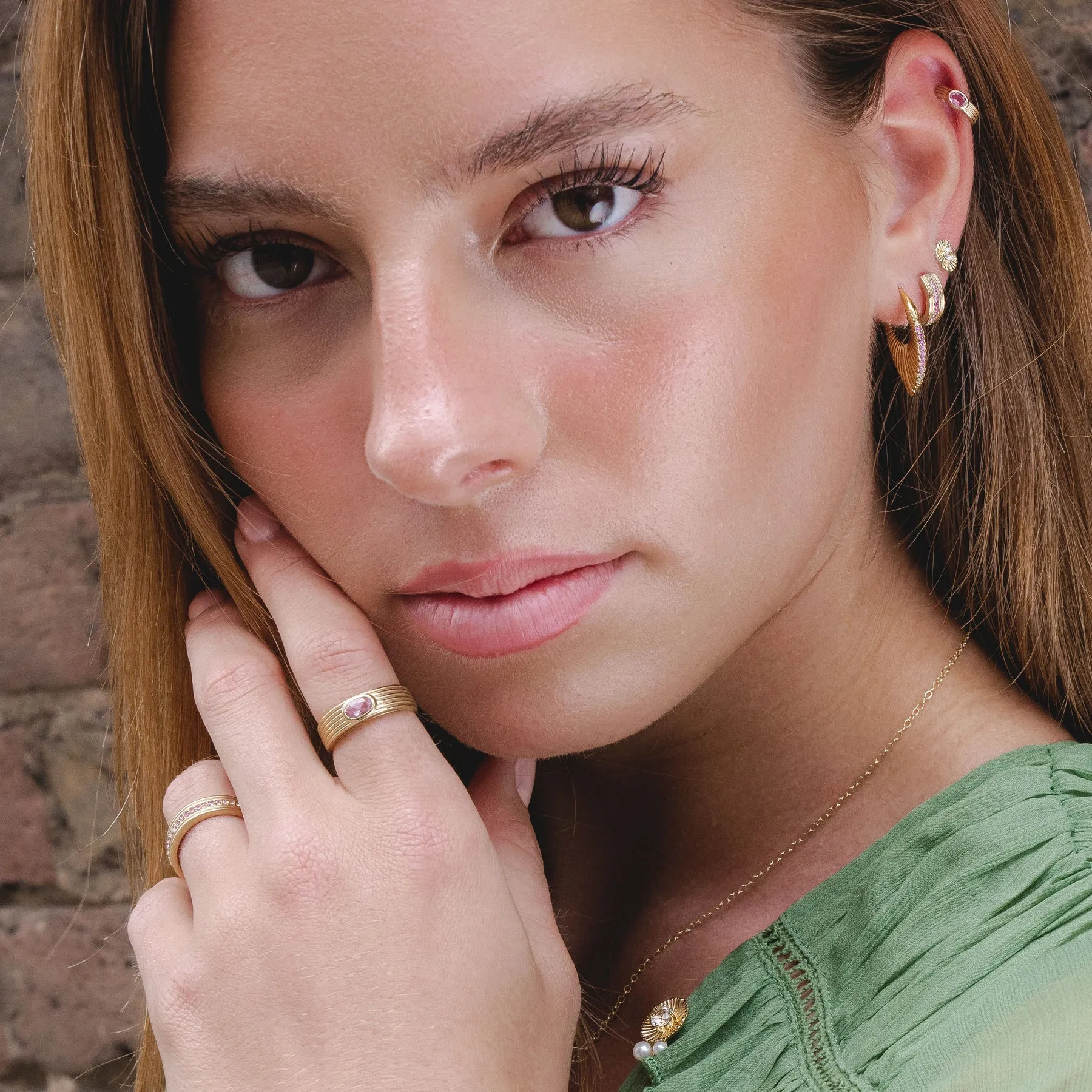 Boucles d'Oreilles Mini Créoles Caruso Tourmaine Rose