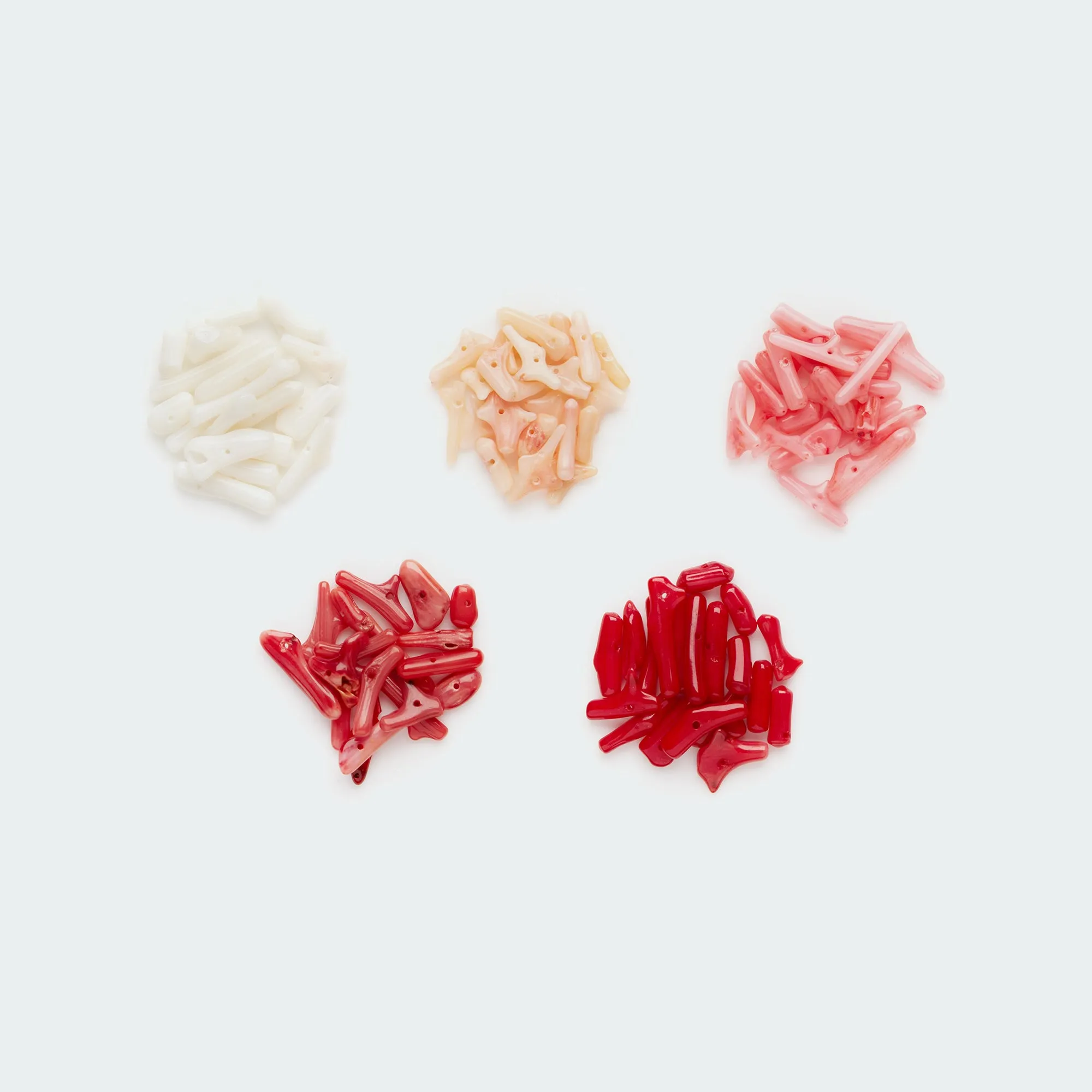 Coral Chips charm earring silver