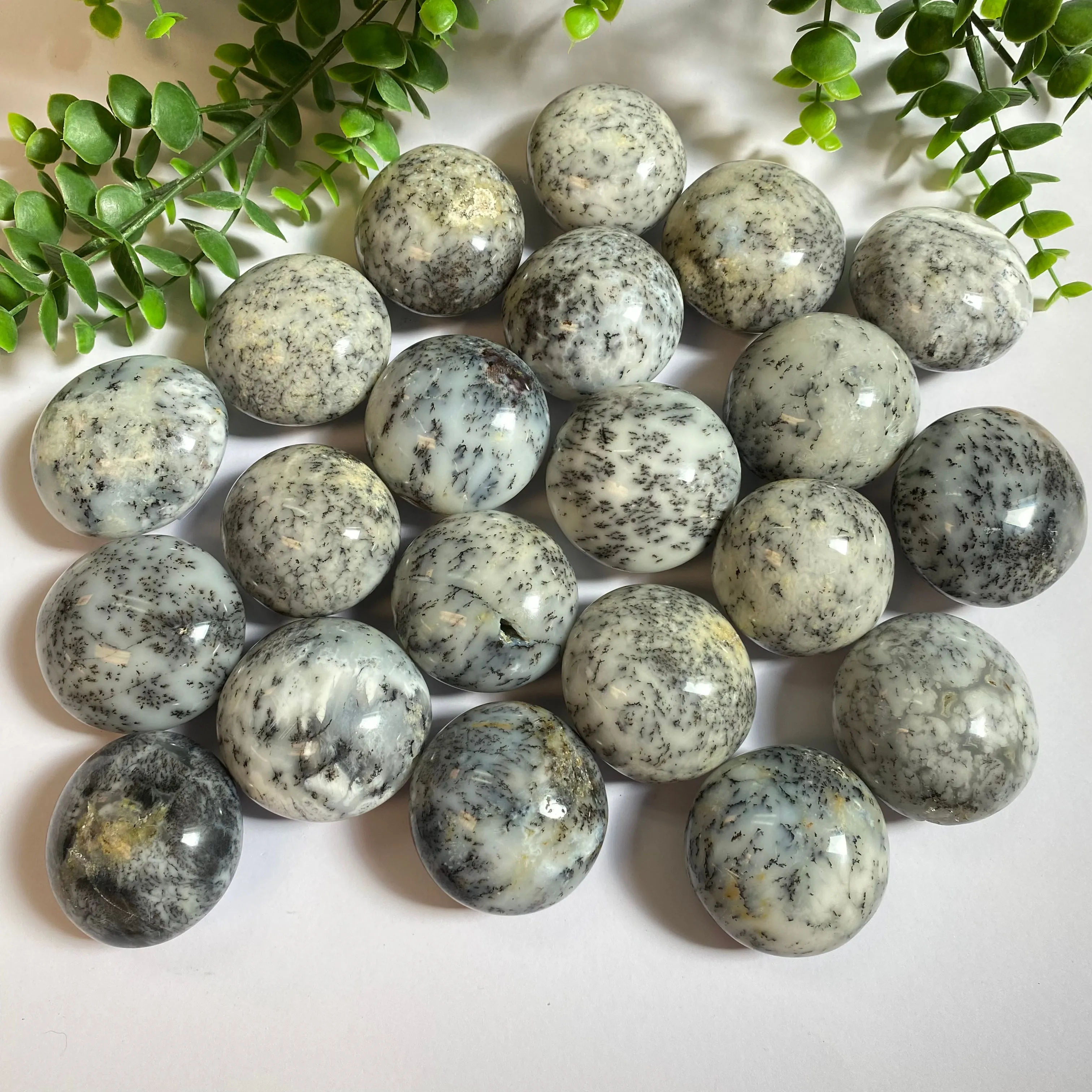 Dendritic Quartz Palm Stone