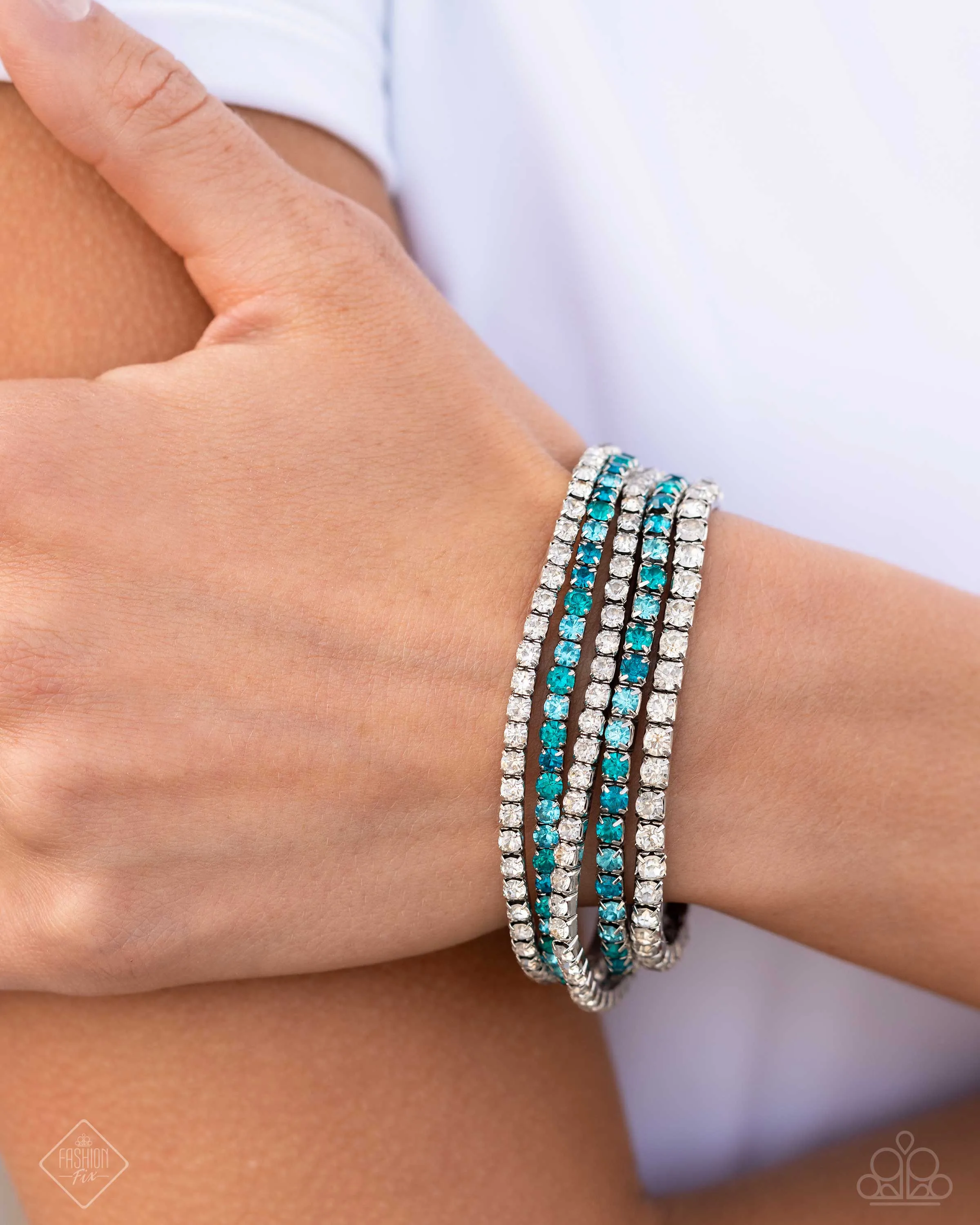 Feminine Fan • Blue
