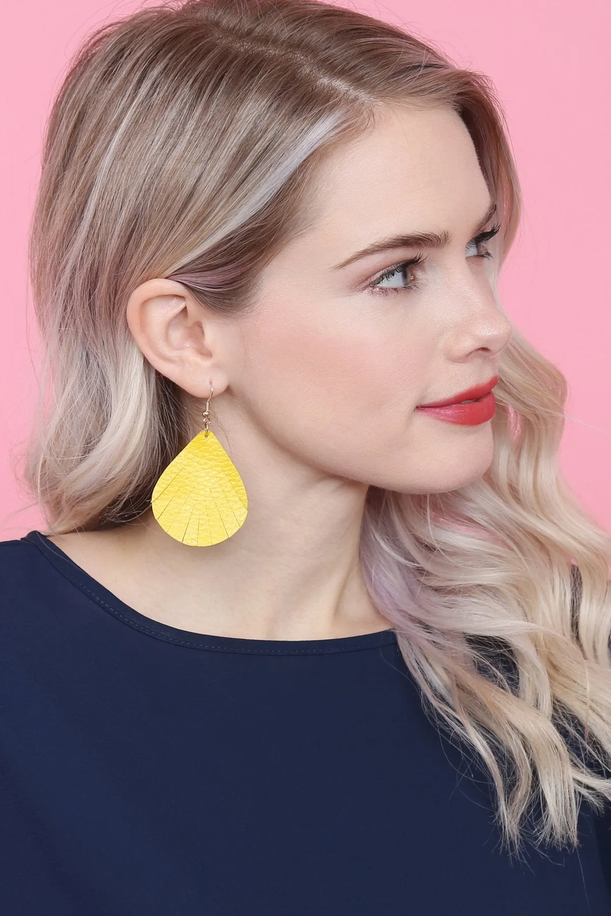 Hde2271 - Fringed Pear Shaped Leather Earrings