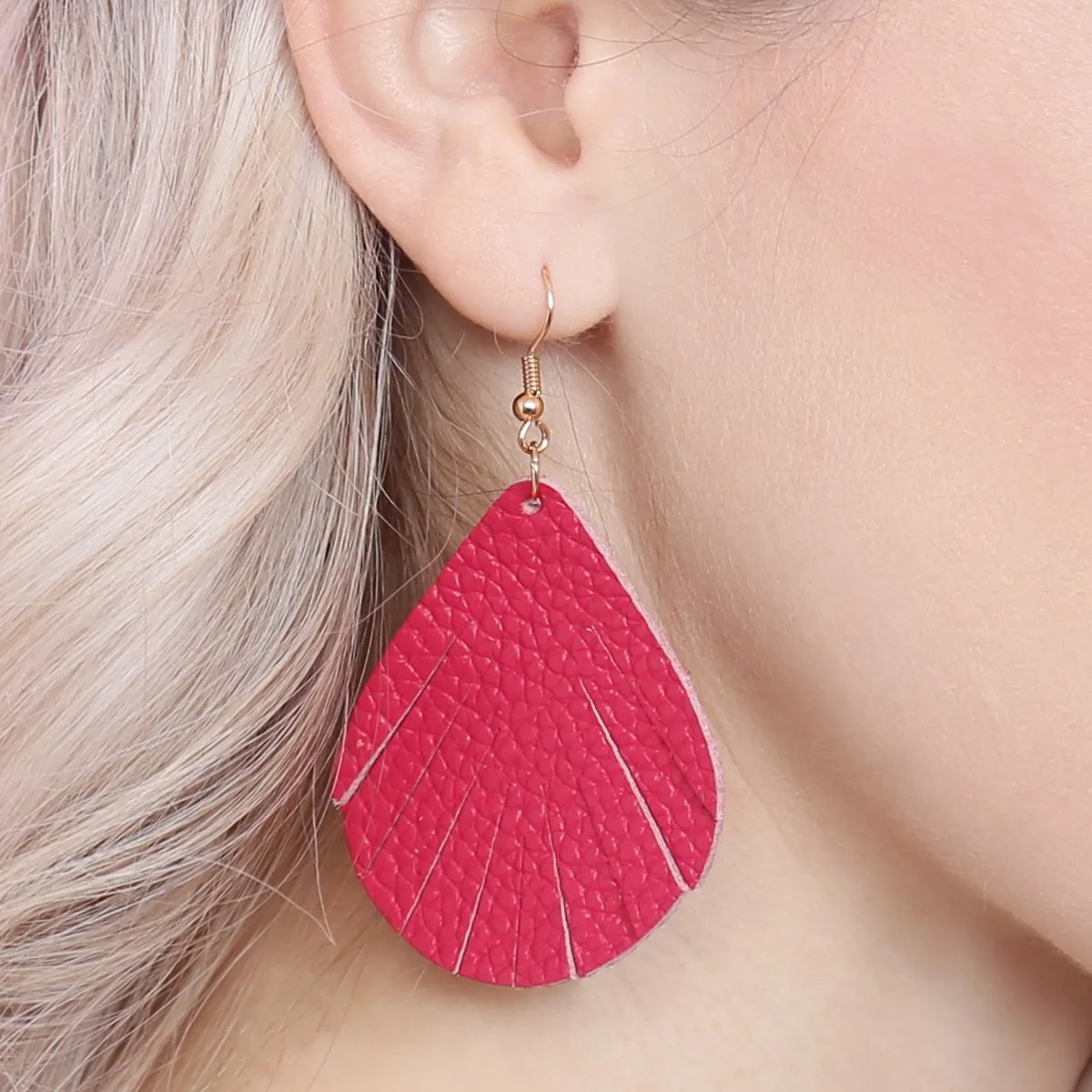 Hde2271 - Fringed Pear Shaped Leather Earrings