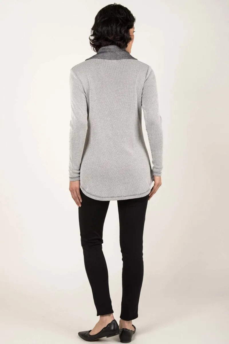 Lightweight Waffle Cowl Pullover in Black/Ivory