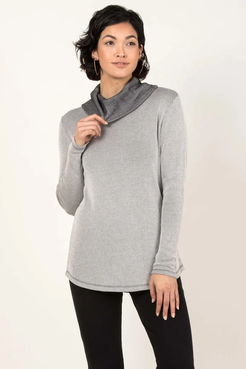 Lightweight Waffle Cowl Pullover in Black/Ivory