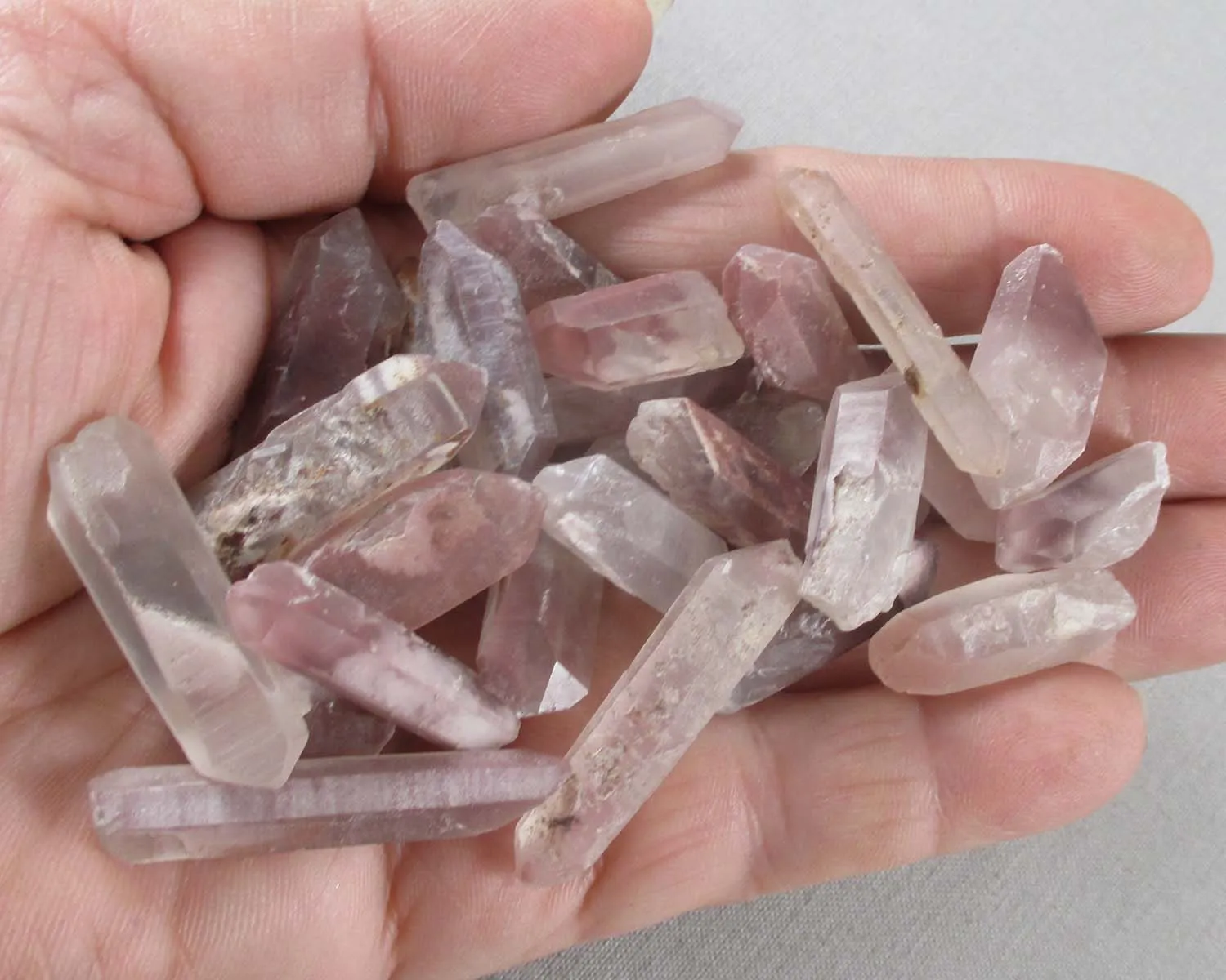 Lithium Quartz Crystal Point Raw (Small) 1pc J228