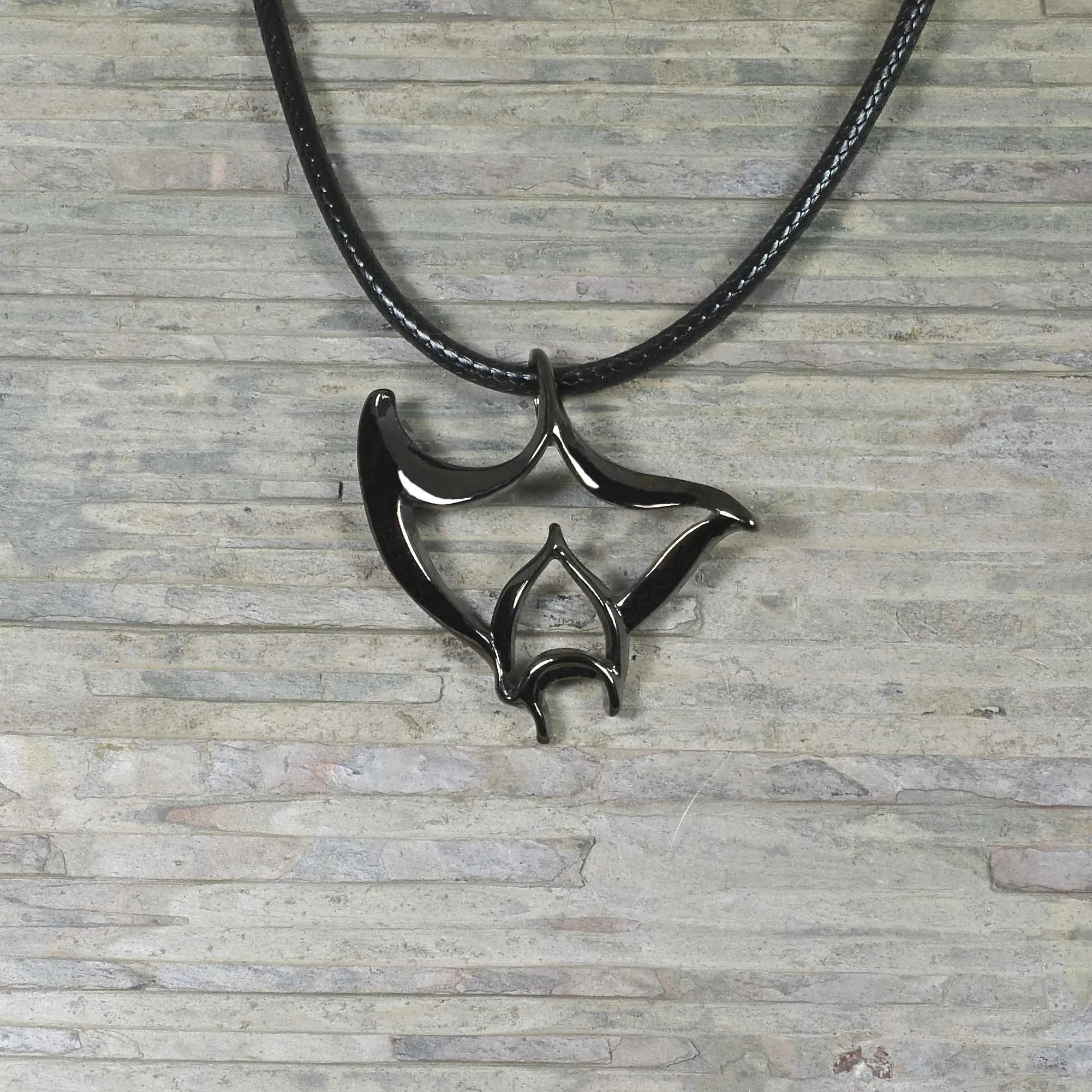 Manta Ray Necklace for Men and Women Hematite - Manta Ray Gift for Women and Men, Stingray Necklace Jet Black, Gifts for Divers, Hematite Jewelry