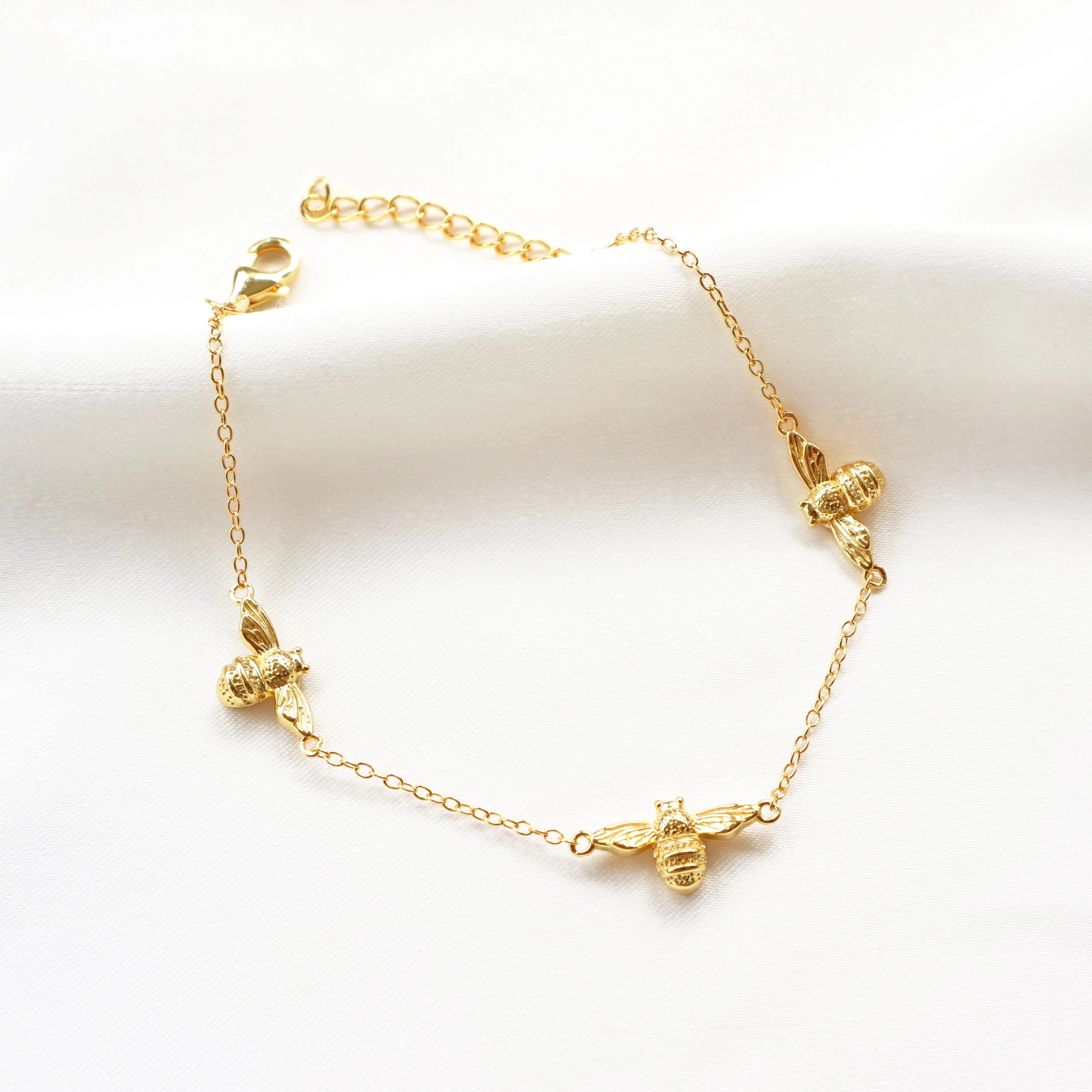 Queen Bee Bracelet (Gold)
