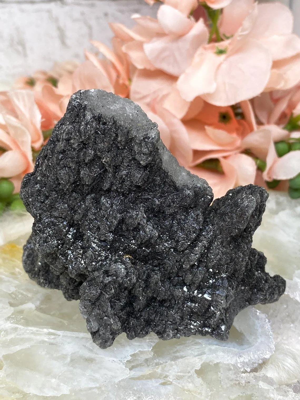 Tourmaline in Quartz