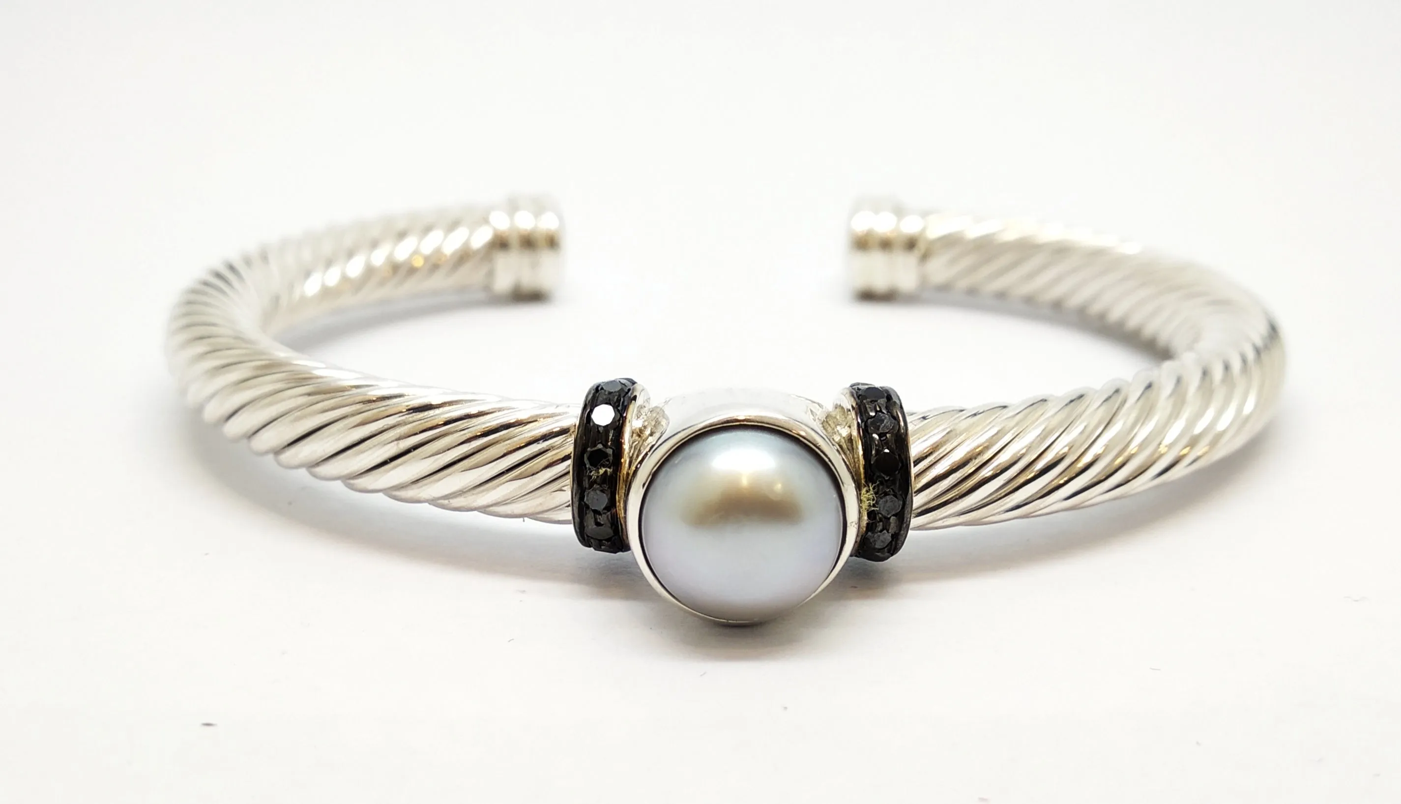 TWISTED ROPE WIRE BANGLE- BLACK  DIAMOND BNG-015