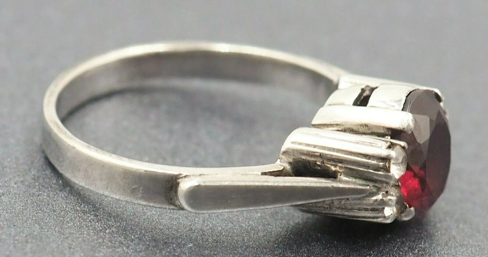 Vintage Sterling Silver Garnet Ring